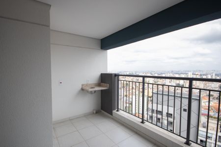 Apartamento para alugar com 63m², 2 quartos e 1 vaga Apartamento para alugar com 63m², 2 quartos e 1 vagaVaranda