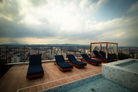 Apartamento para alugar com 63m², 2 quartos e 1 vaga Apartamento para alugar com 63m², 2 quartos e 1 vagaÁrea comum - Piscina