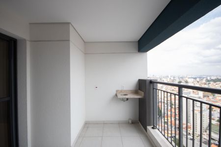 Apartamento para alugar com 63m², 2 quartos e 1 vaga Apartamento para alugar com 63m², 2 quartos e 1 vagaVaranda