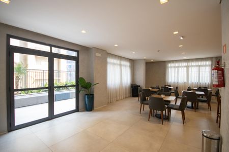 Apartamento para alugar com 63m², 2 quartos e 1 vaga Apartamento para alugar com 63m², 2 quartos e 1 vagaÁrea comum - Salão de festas