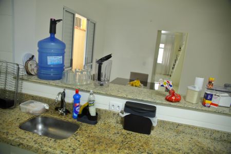 Casa à venda com 172m², 3 quartos e 2 vagasCozinha