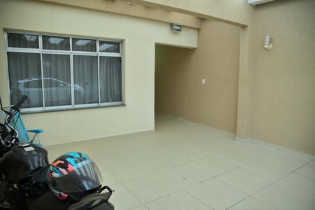 Casa à venda com 172m², 3 quartos e 2 vagasÁrea comum