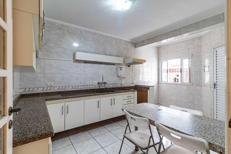 Casa para alugar com 250m², 3 quartos e 2 vagas Casa para alugar com 250m², 3 quartos e 2 vagasCozinha