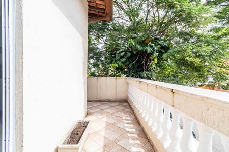 Casa para alugar com 250m², 3 quartos e 2 vagas Casa para alugar com 250m², 3 quartos e 2 vagasVaranda Quarto 01