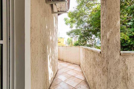 Casa para alugar com 250m², 3 quartos e 2 vagas Casa para alugar com 250m², 3 quartos e 2 vagasVaranda Quarto 01