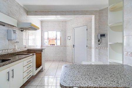 Casa para alugar com 250m², 3 quartos e 2 vagas Casa para alugar com 250m², 3 quartos e 2 vagasCozinha