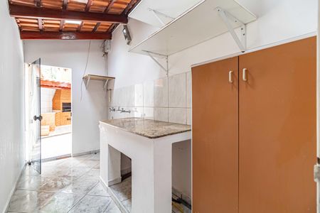 Casa para alugar com 250m², 3 quartos e 2 vagas Casa para alugar com 250m², 3 quartos e 2 vagasLavanderia