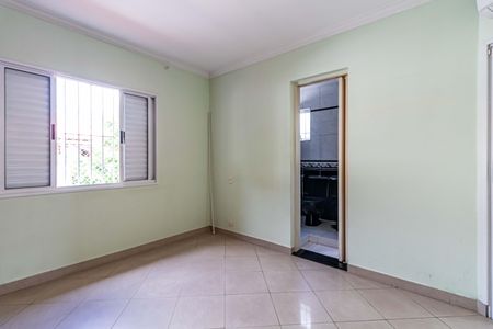 Casa para alugar com 250m², 3 quartos e 2 vagas Casa para alugar com 250m², 3 quartos e 2 vagasSuite