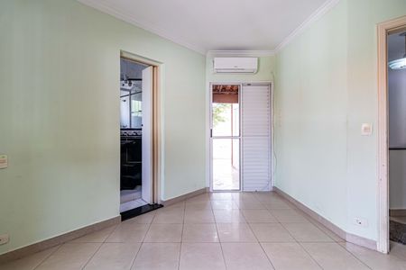 Casa para alugar com 250m², 3 quartos e 2 vagas Casa para alugar com 250m², 3 quartos e 2 vagasSuíte
