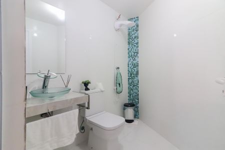 Casa à venda com 200m², 4 quartos e 2 vagasBanheiro - Churrasqueira