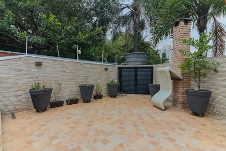 Casa à venda com 200m², 4 quartos e 2 vagasVaranda - Externa