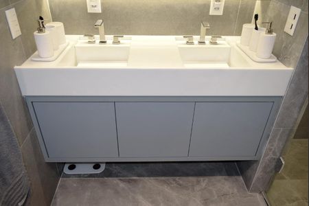 Apartamento à venda com 158m², 3 quartos e 1 vagaBanheiro da Suíte 2