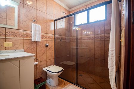 Casa à venda com 236m², 4 quartos e 5 vagasBanheiro da Suíte 4