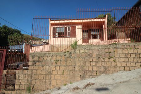 Casa à venda com 146m², 4 quartos e 2 vagasFachada