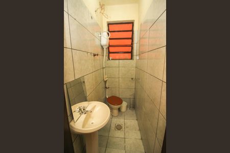 Casa à venda com 146m², 4 quartos e 2 vagasBanheiro 2