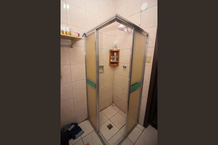 Casa à venda com 146m², 4 quartos e 2 vagasBanheiro 1