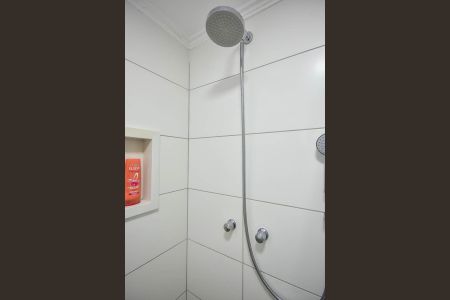 Apartamento à venda com 69m², 3 quartos e 2 vagasChuveiro do Banheiro da Suíte