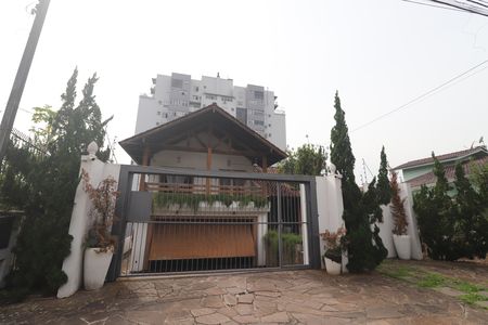 Casa à venda com 650m², 4 quartos e 2 vagasFachada