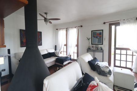 Casa à venda com 650m², 4 quartos e 2 vagasSala