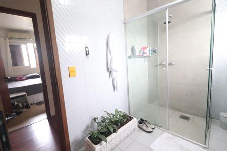 Casa à venda com 650m², 4 quartos e 2 vagas Área de Serviço