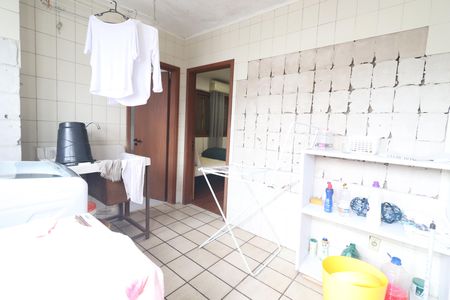 Casa à venda com 650m², 4 quartos e 2 vagas Área de Serviço
