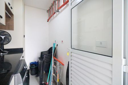 Casa à venda com 200m², 3 quartos e 4 vagasÁrea de Serviço