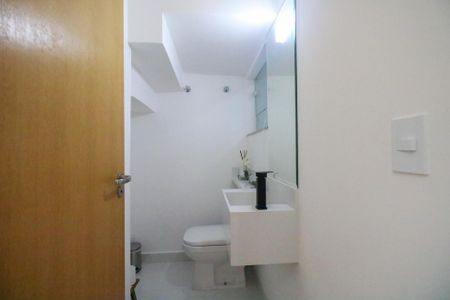 Casa à venda com 200m², 3 quartos e 4 vagasLavabo