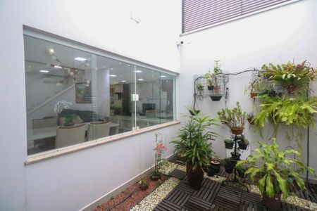 Casa à venda com 200m², 3 quartos e 4 vagasJardim de Inverno