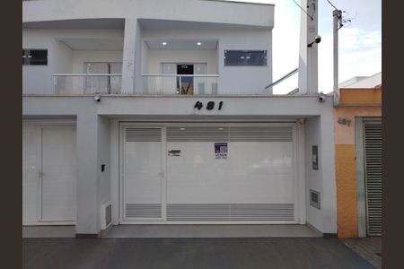 Casa à venda com 200m², 3 quartos e 4 vagasFachada