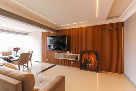 Apartamento para alugar com 168m², 3 quartos e 3 vagasSala