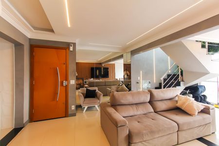 Apartamento para alugar com 168m², 3 quartos e 3 vagasSala