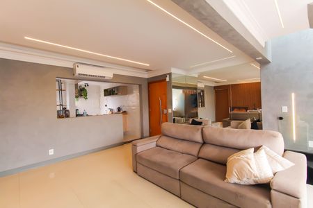 Apartamento para alugar com 168m², 3 quartos e 3 vagasSala