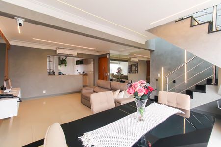 Apartamento para alugar com 168m², 3 quartos e 3 vagasSala