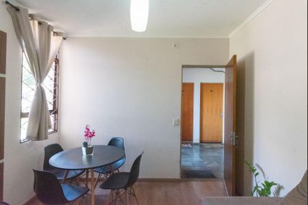 Apartamento para alugar com 45m², 2 quartos e 1 vagaSala