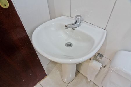 Casa de condomínio para alugar com 100m², 2 quartos e 1 vaga Casa de condomínio para alugar com 100m², 2 quartos e 1 vagaBanheiro