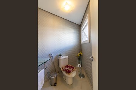 Casa de condomínio à venda com 400m², 3 quartos e 4 vagasLavabo