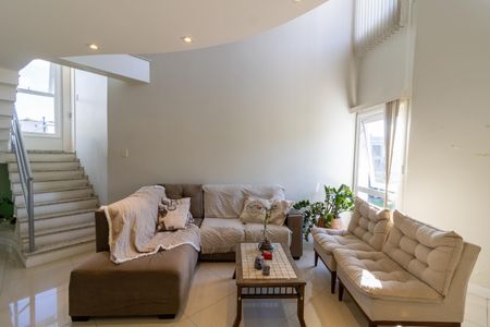 Casa de condomínio à venda com 400m², 3 quartos e 4 vagasSala