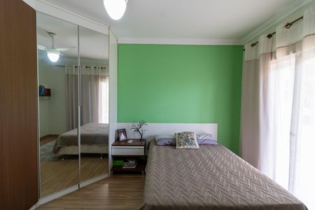 Casa de condomínio à venda com 400m², 3 quartos e 4 vagasQuarto 1