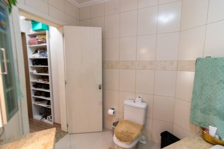 Casa de condomínio à venda com 400m², 3 quartos e 4 vagasBanheiro da Suíte