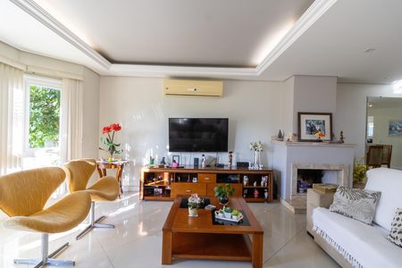 Casa de condomínio à venda com 400m², 3 quartos e 4 vagasSala