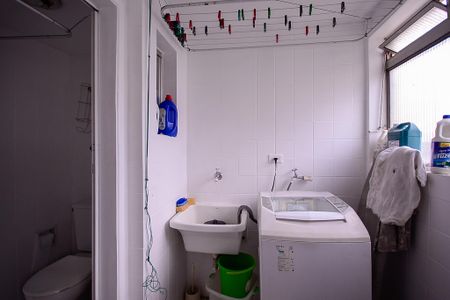 Apartamento à venda com 63m², 2 quartos e 1 vaga Apartamento à venda com 63m², 2 quartos e 1 vagaCozinha/Área de Serviço