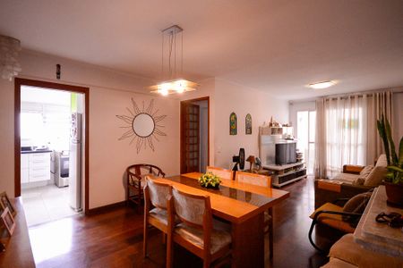 Apartamento à venda com 63m², 2 quartos e 1 vaga Apartamento à venda com 63m², 2 quartos e 1 vagaSala