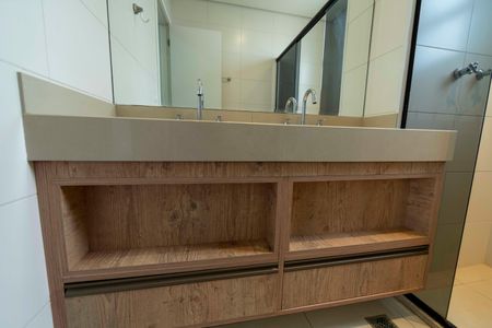 Apartamento para alugar com 112m², 3 quartos e 2 vagasBanheiro Suite 2