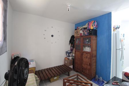 Casa de condomínio à venda com 60m², 2 quartos e 1 vagaSala