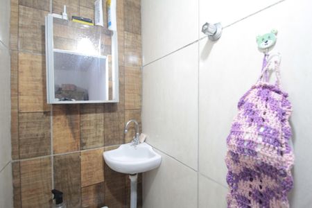 Casa de condomínio à venda com 60m², 2 quartos e 1 vagaLavabo do Quarto 1