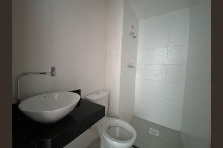 Apartamento para alugar com 37m², 2 quartos e sem vagaBanheiro