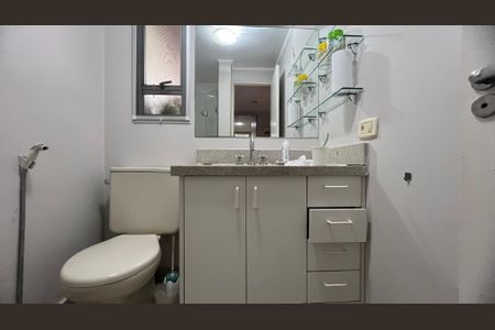 Apartamento para alugar com 120m², 3 quartos e 2 vagasBanheiro