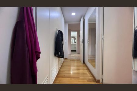 Apartamento para alugar com 120m², 3 quartos e 2 vagasCloset da suíte