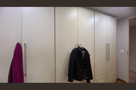 Apartamento para alugar com 120m², 3 quartos e 2 vagasCloset da suíte