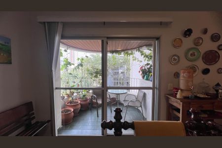 Apartamento para alugar com 120m², 3 quartos e 2 vagasVaranda